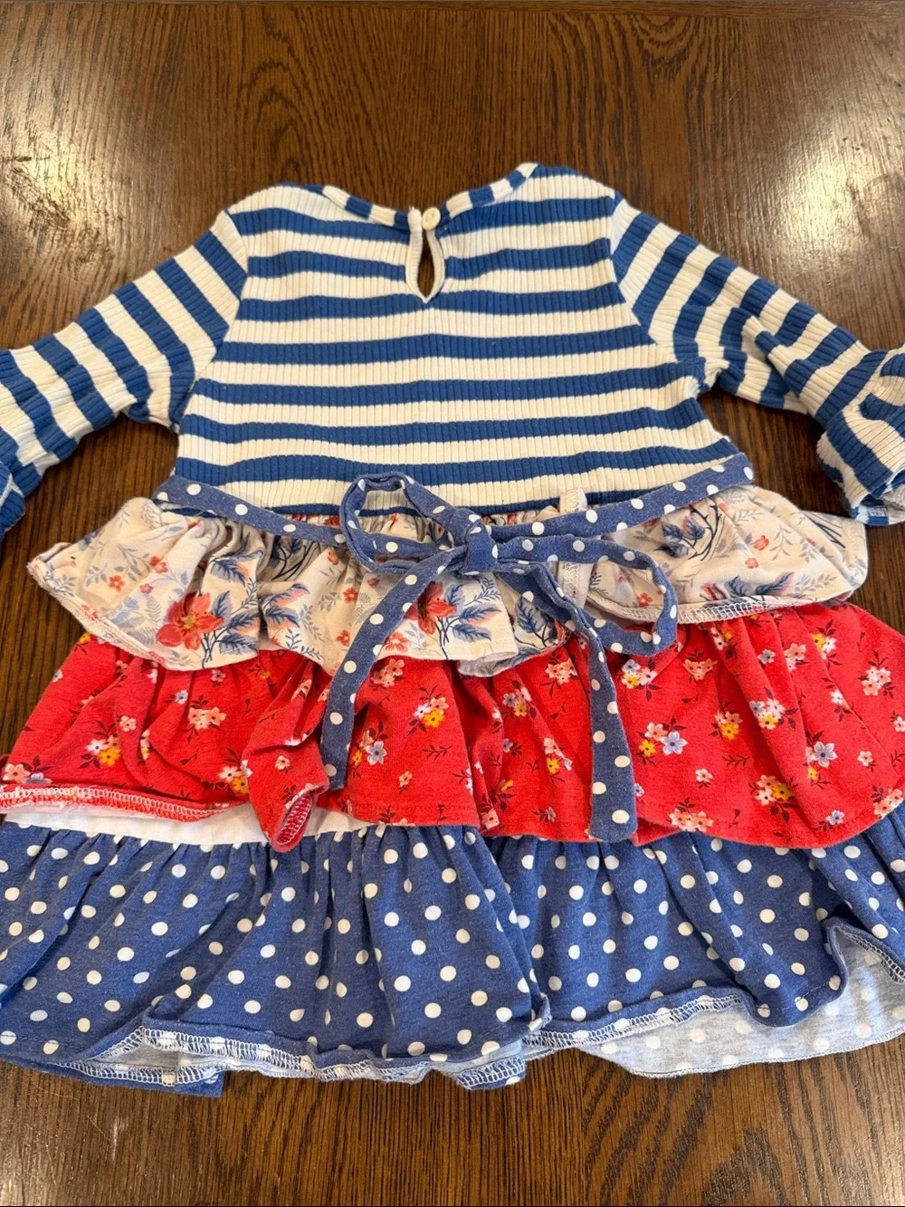 Counting Daisies Blue & Red Striped Floral Ruffle Matching shirt/pant Set•Size 4